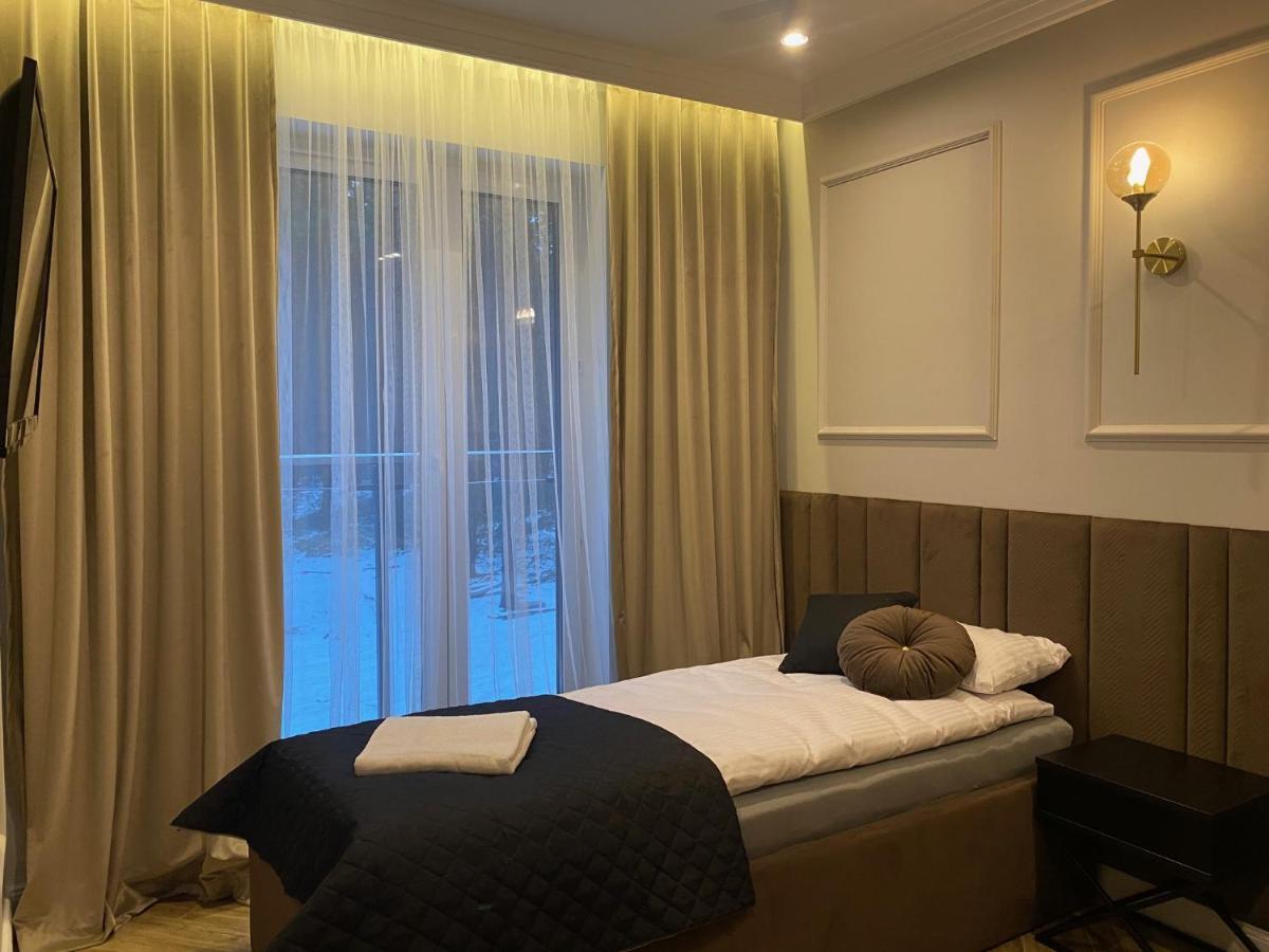 Family & Business Sauna Apartments No 11 Lesny Nad Zalewem Cedzyna Unikat - 3 Bedroom With Private Sauna, Bath With Hydromassage, Terrace, Garage, Catering Options 凯尔采 外观 照片